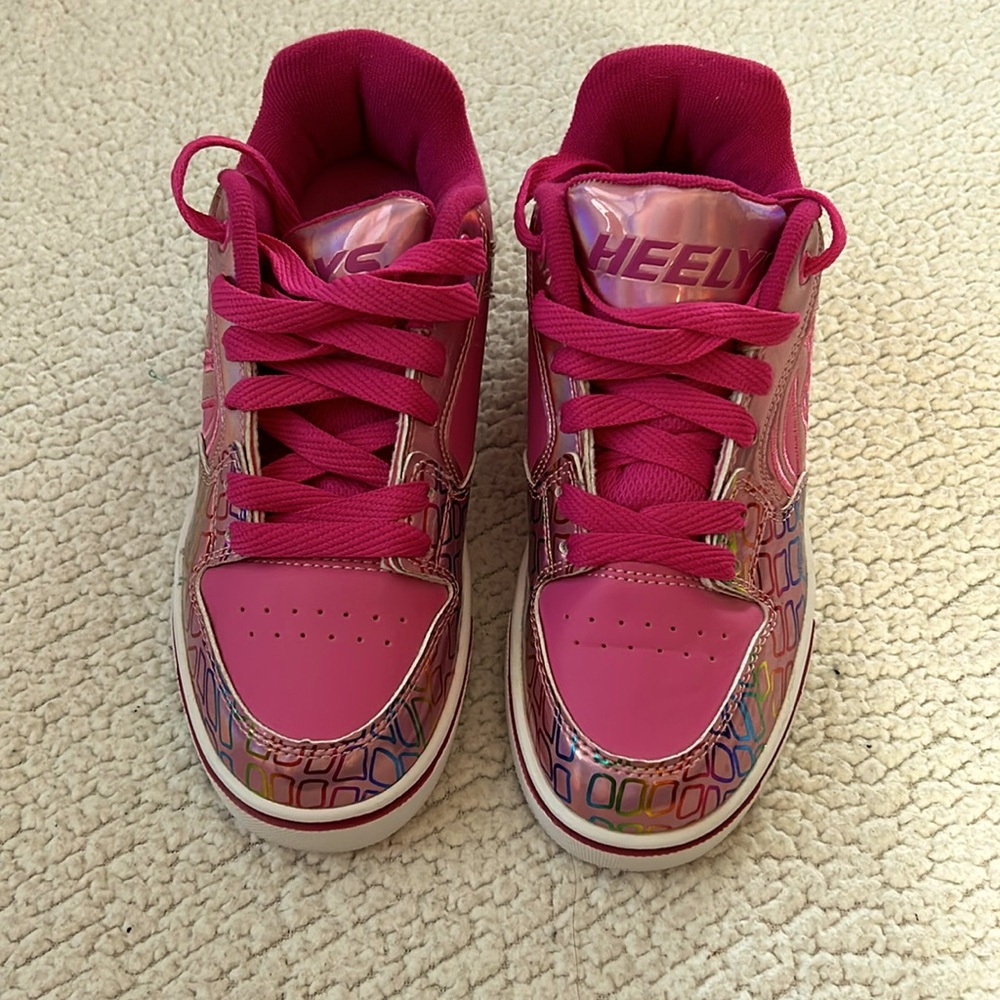 Heely’s sneaker shoe.